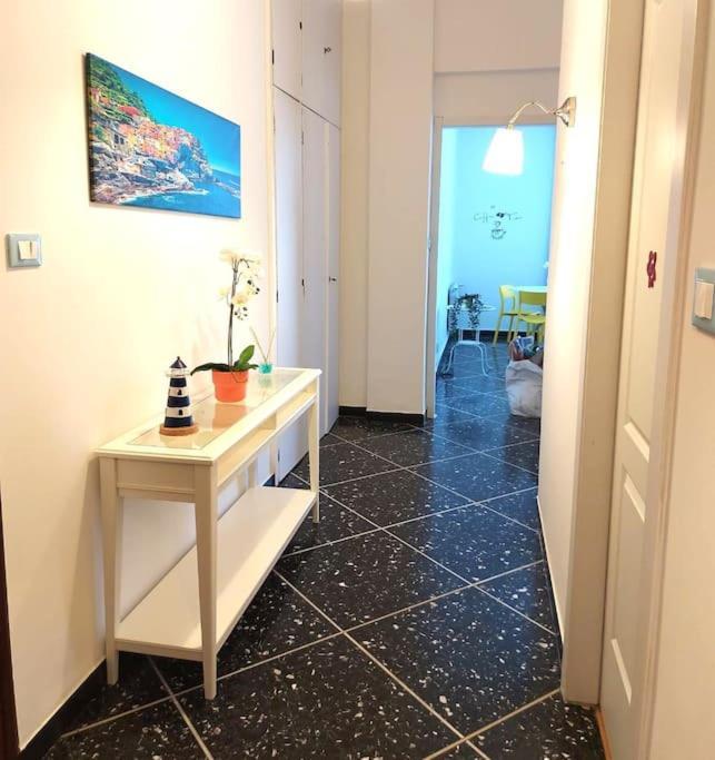 Elegante Appartamento La Spezia Centro Exterior photo