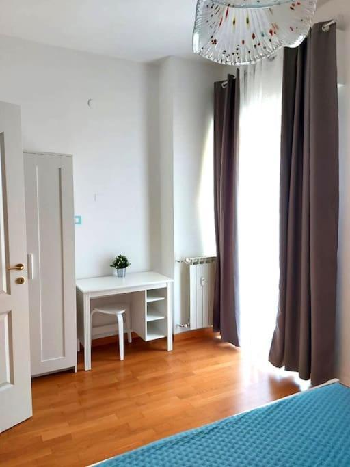 Elegante Appartamento La Spezia Centro Exterior photo